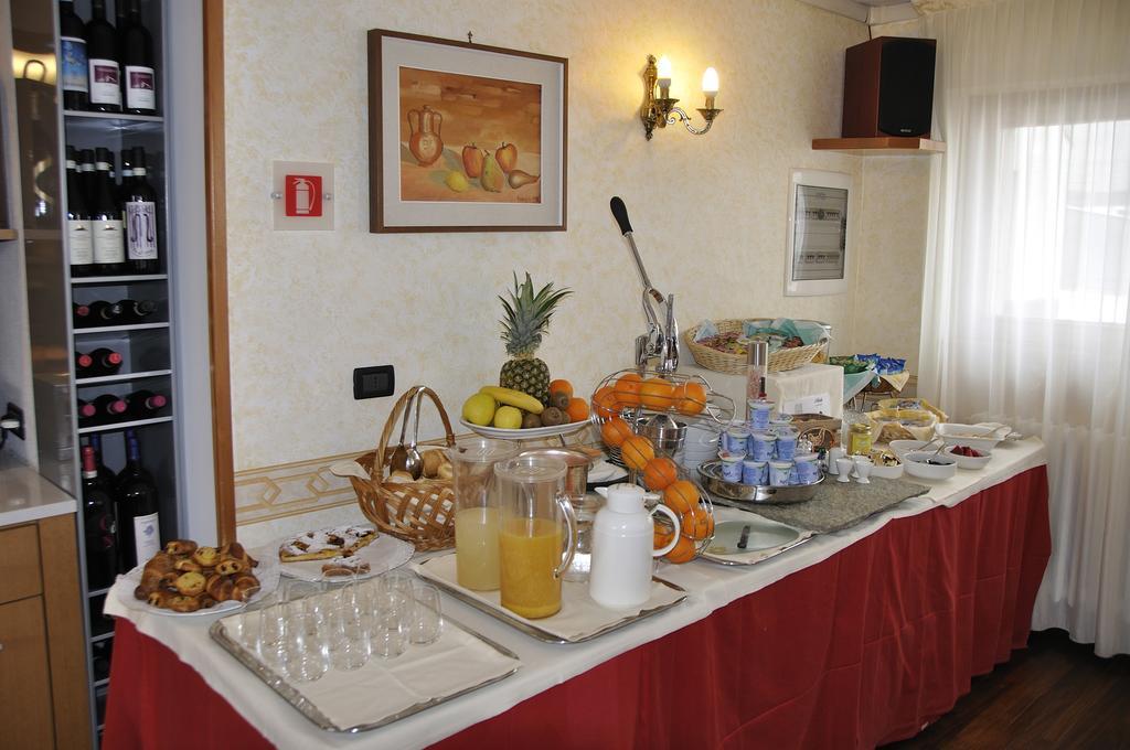 Hotel Sud Ovest Sestriere Kültér fotó